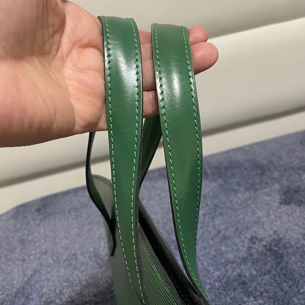 Louis Vuitton Epi Green St Jacques Handbag